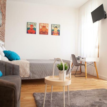 Marvel Apartman Debreţin Exterior foto