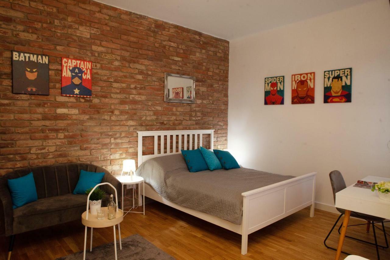 Marvel Apartman Debreţin Exterior foto