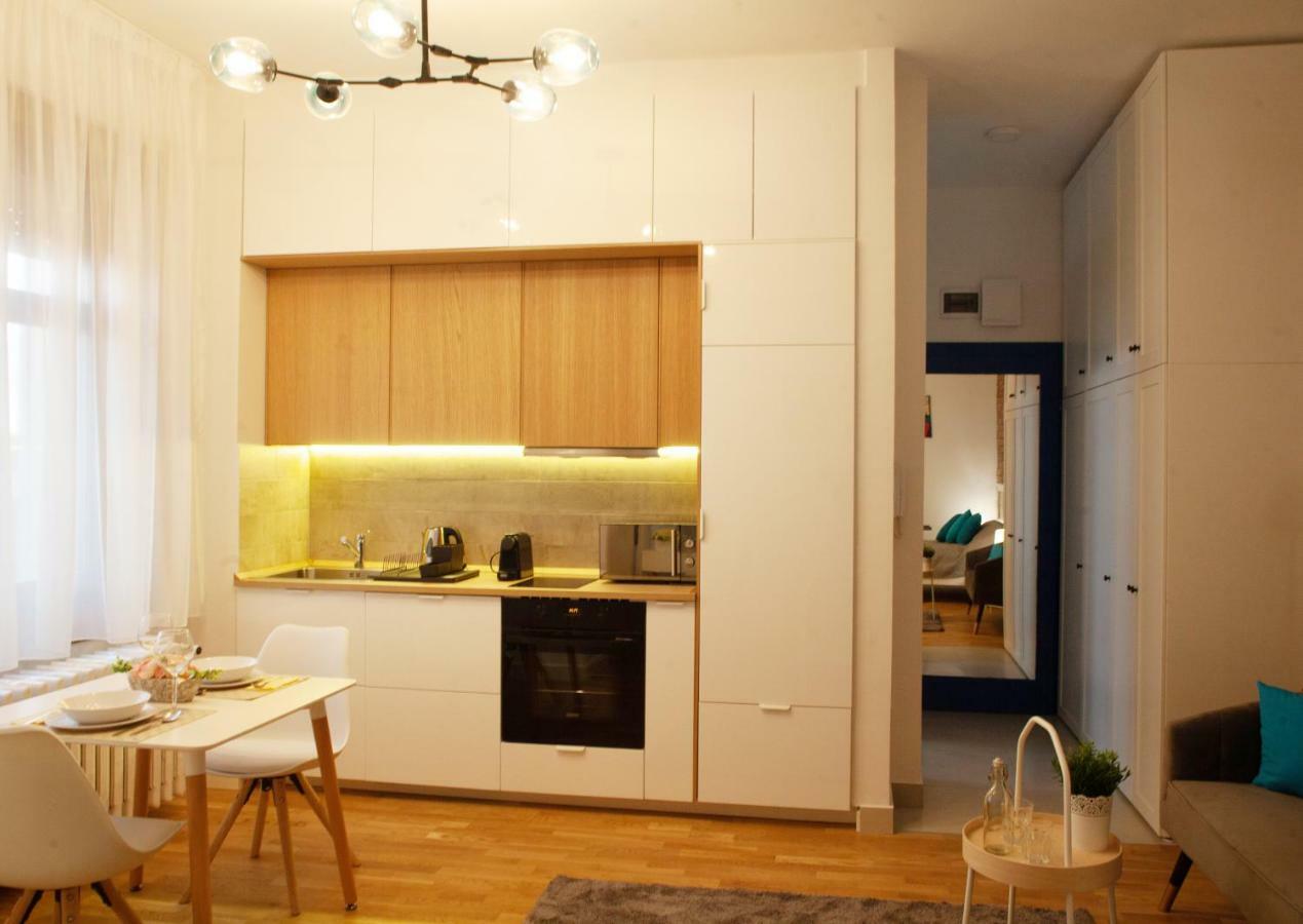 Marvel Apartman Debreţin Exterior foto